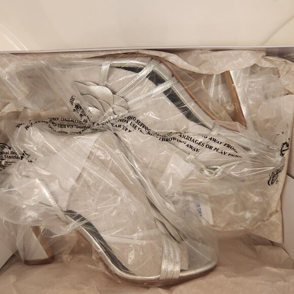 Marc Fisher "Hallan" Silver Heeled Sandals. NIB. Size Various - Picture 8 of 10